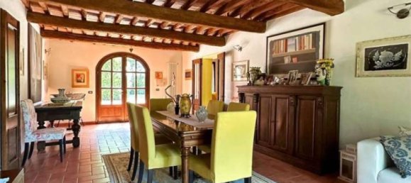 5 غرف نوم فيلا في San Possidonio, Italy رقم 59999 47