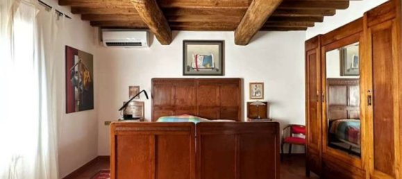 5 غرف نوم فيلا في San Possidonio, Italy رقم 59999 22