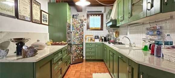 5 غرف نوم فيلا في San Possidonio, Italy رقم 59999 34