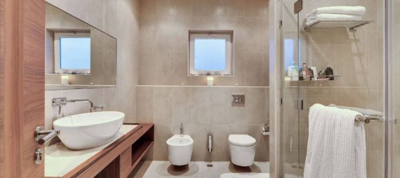 Villa de 5 dormitorios en Dubai, UAE No. 7030 6