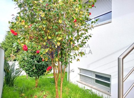 Casa T4 em Rio Tinto, Portugal N.º 86812