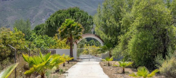 4 bedrooms House in Alhaurin el Grande, Spain No. 54724 2