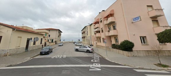 2 bedrooms Apartment in Pisa, Italy No. 261681 2