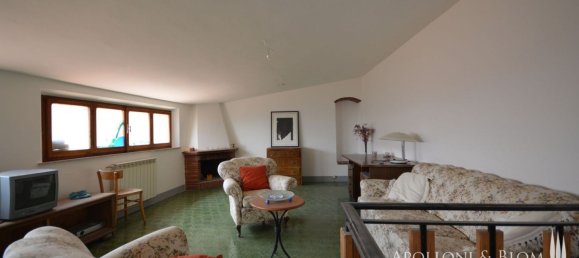 3 bedrooms Apartment in Montepulciano, Italy No. 52837 4