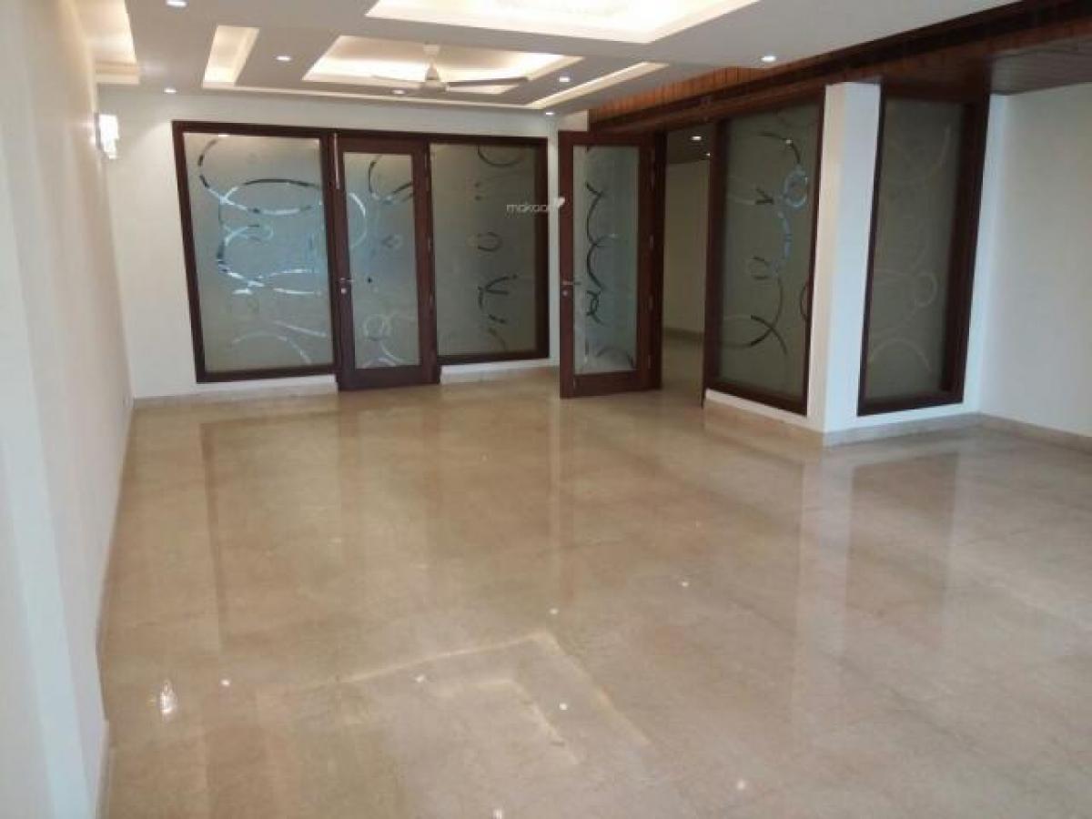 4 bedrooms House in Faridabad, India No. 22437