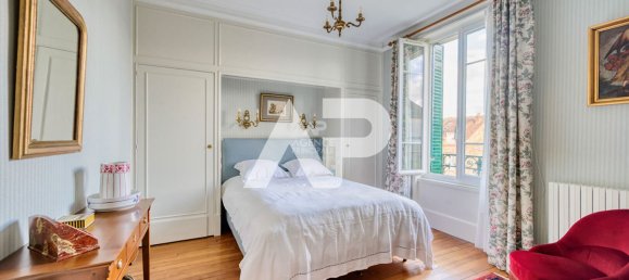 6 bedrooms House in Sevres, France No. 169258 10