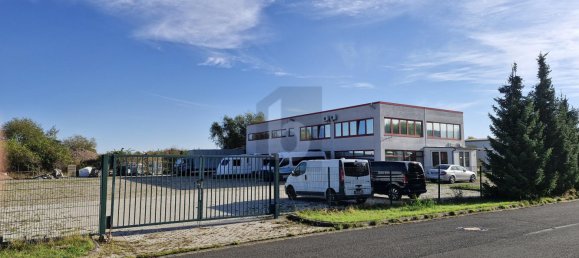 Armazém de 4 divisões em Gotha, Germany N.º 156998 2