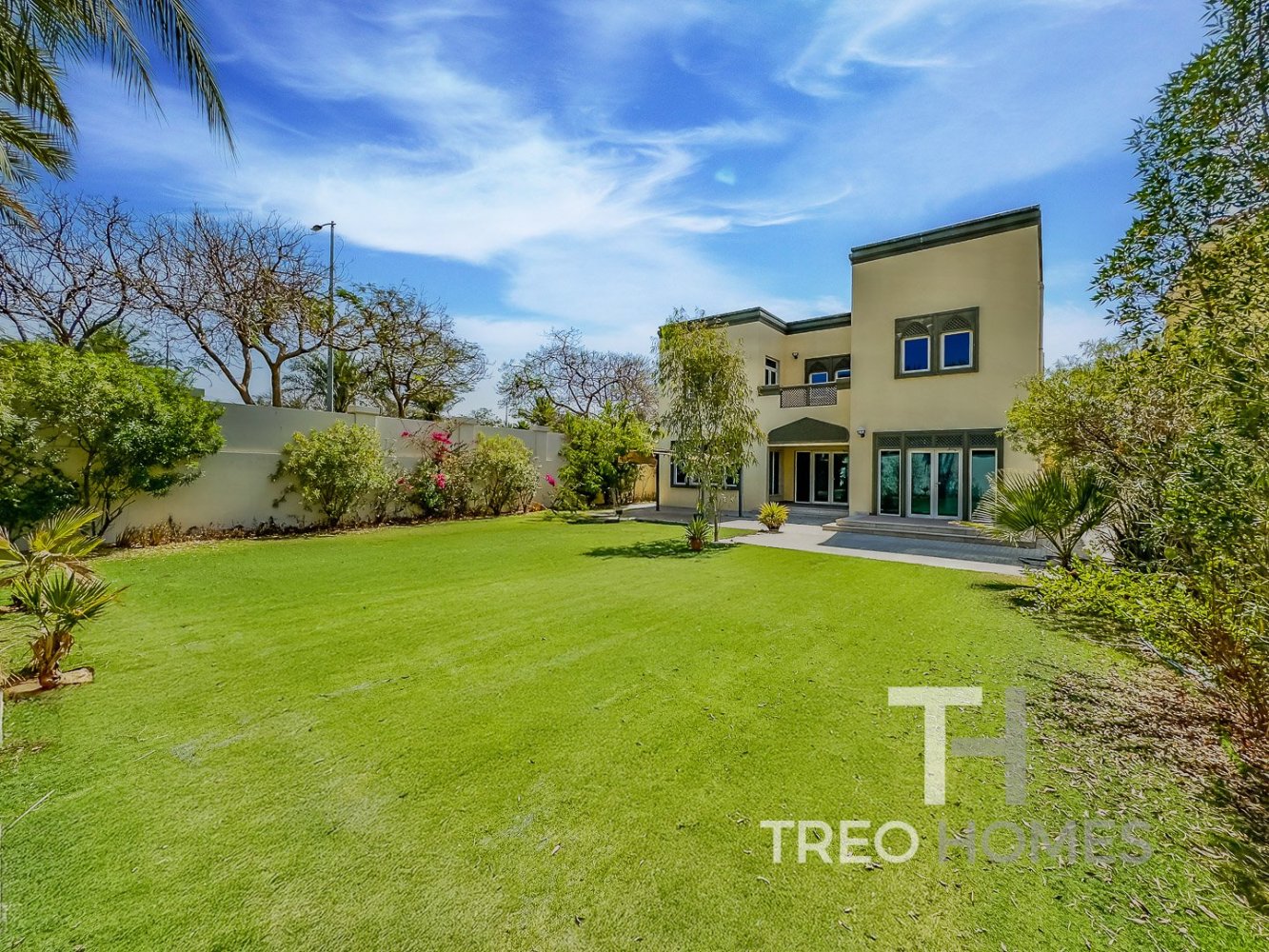 3 bedrooms Villa in Jumeirah Park, UAE No. 95659