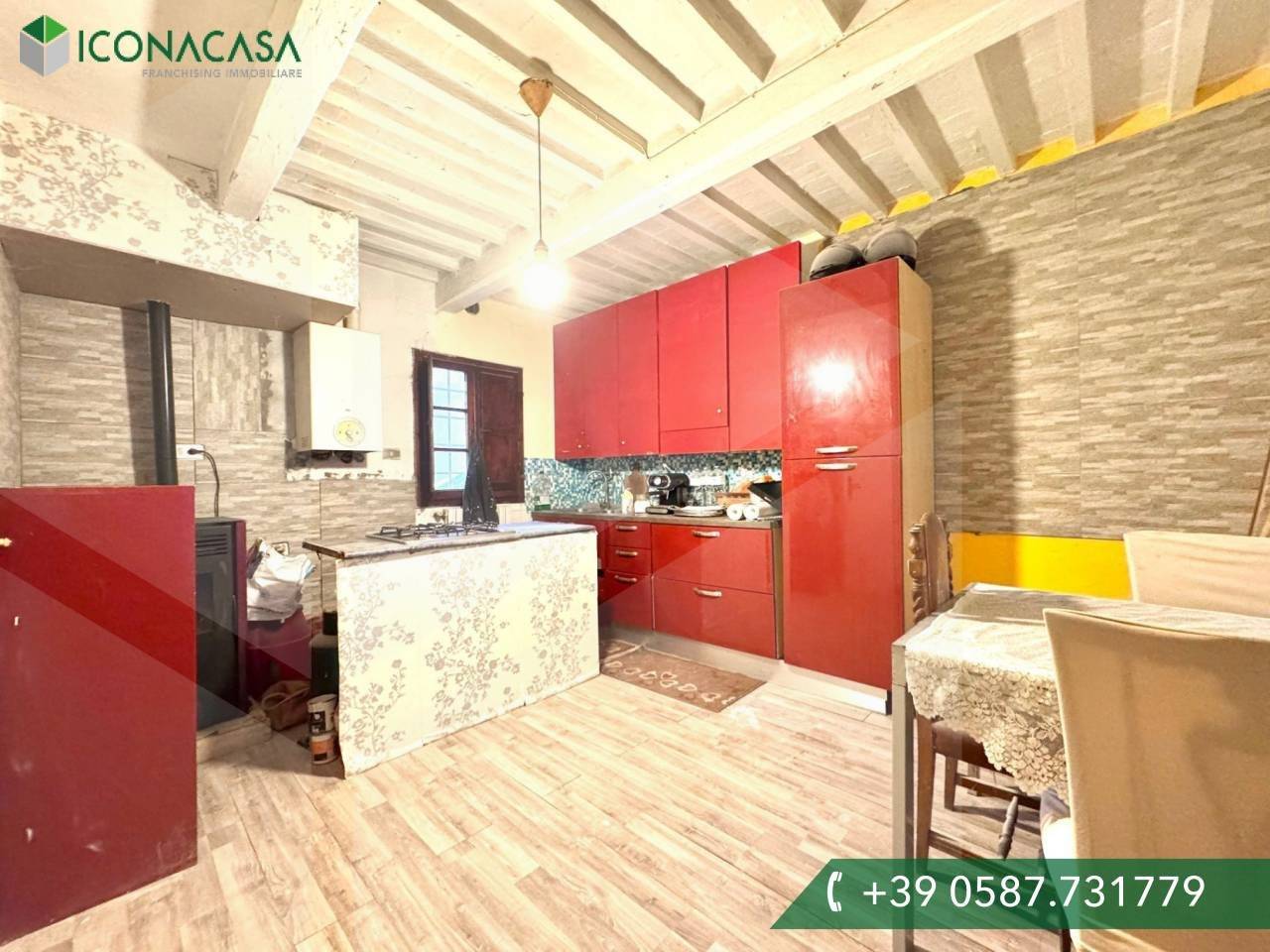 2 bedrooms House in Palaia, Italy No. 21966