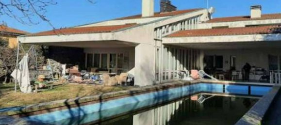 3 bedrooms Villa in San Bonifacio, Italy No. 320703 2