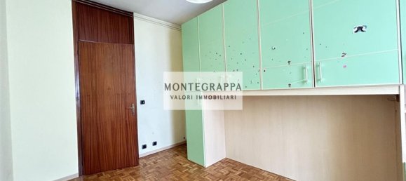 3 Schlafzimmer Wohnung in Caerano di San Marco, Italy, Nr. 355667 20
