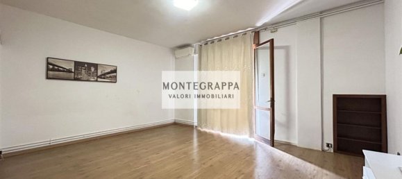 3 Schlafzimmer Wohnung in Caerano di San Marco, Italy, Nr. 355667 27
