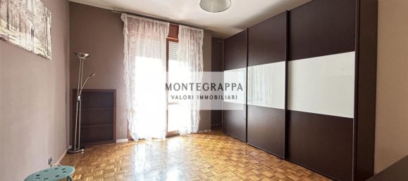 3 Schlafzimmer Wohnung in Caerano di San Marco, Italy, Nr. 355667 11
