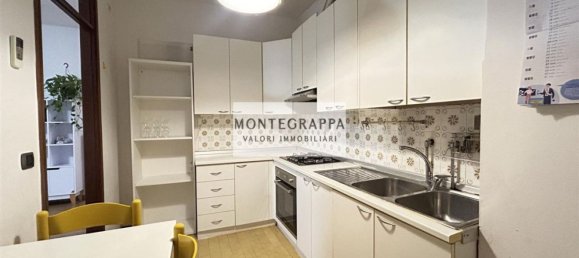 3 Schlafzimmer Wohnung in Caerano di San Marco, Italy, Nr. 355667 3