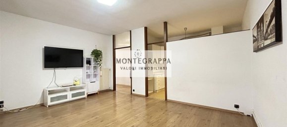 3 Schlafzimmer Wohnung in Caerano di San Marco, Italy, Nr. 355667 30