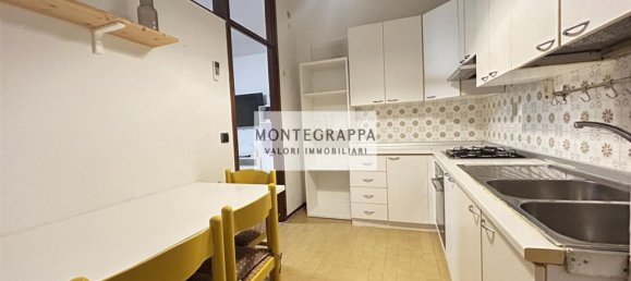 3 Schlafzimmer Wohnung in Caerano di San Marco, Italy, Nr. 355667 33