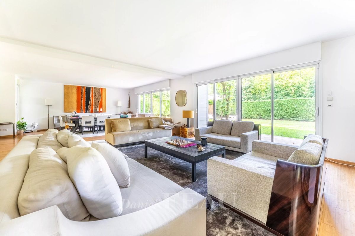 6 Schlafzimmer Haus in Vaucresson, France, Nr. 126185