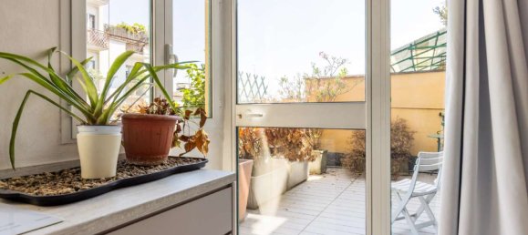 Studio in Milan, Italy No. 349521 9