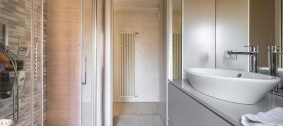 Studio in Milan, Italy No. 349521 15