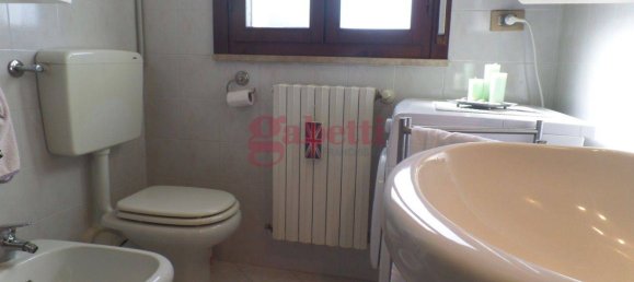 2 bedrooms Apartment in Cento, Italy No. 54487 15
