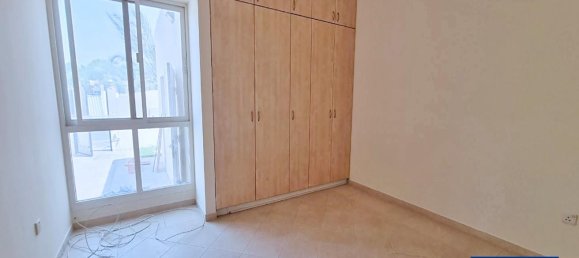 Villa T4 em Umm Suqeim, UAE N.º 561 7