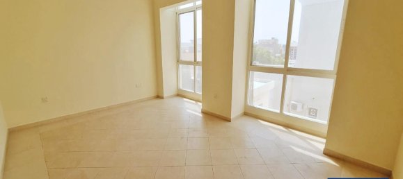 Villa T4 em Umm Suqeim, UAE N.º 561 11