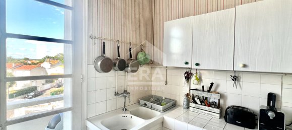 Apartamento de 3 habitaciónes en Royan, France No. 364130 10