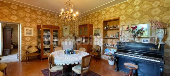 4 bedrooms House in Pico, Italy No. 57432 20