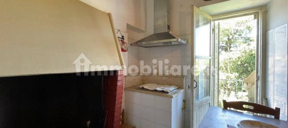 4 bedrooms House in Pico, Italy No. 57432 10