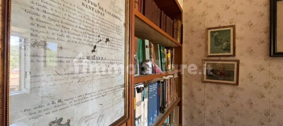 4 bedrooms House in Pico, Italy No. 57432 11