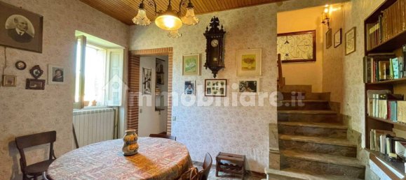 4 bedrooms House in Pico, Italy No. 57432 16