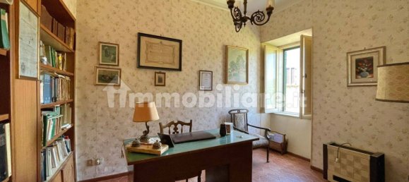 4 bedrooms House in Pico, Italy No. 57432 15