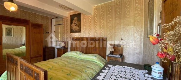 4 bedrooms House in Pico, Italy No. 57432 45