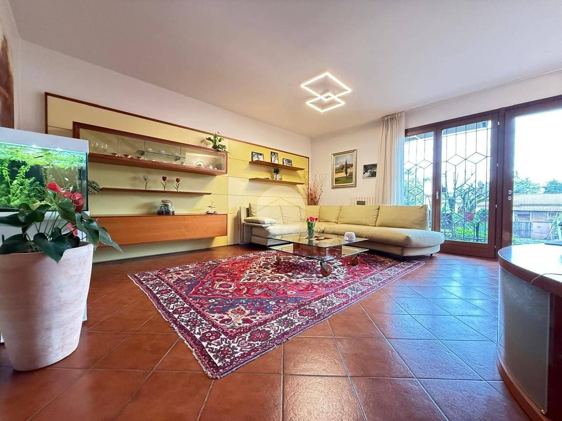 3 chambres Villa à Desenzano del Garda, Italy No. 195168