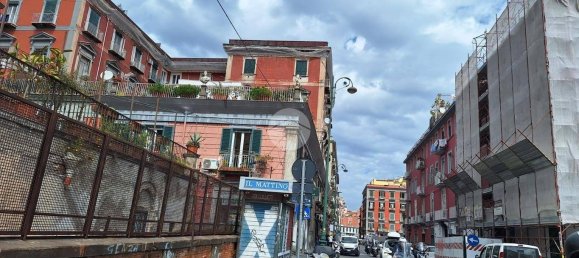 2 Schlafzimmer Wohnung in Naples, Italy, Nr. 8773 2