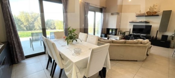 4 bedrooms Villa in Crete, Greece No. 8712 21