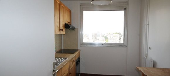 2 bedrooms Apartment in Courbevoie, France No. 187770 5