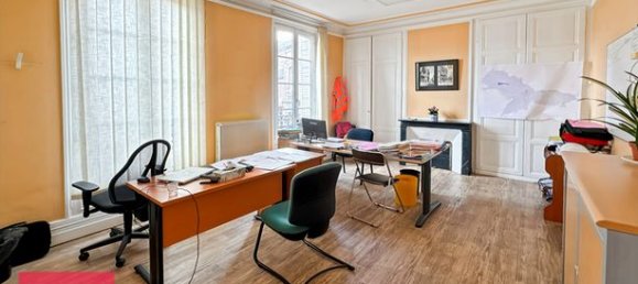 350m² Office in Bernay, France No. 301164 8