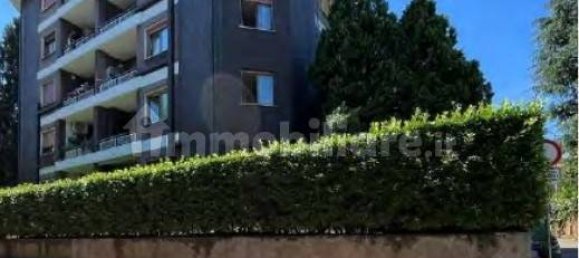 Apartamento de 2 dormitorios en Merate, Italy No. 5217 3