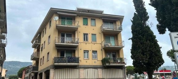 Apartamento de 3 habitaciónes en Garda, Italy No. 284750 3