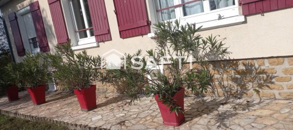 2 bedrooms House in Chateauroux, France No. 214544 14