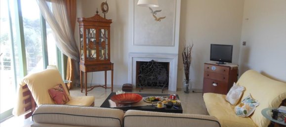 Коммерческая недвижимость с 4 спальнями в Мегара, Греция № 6030 3