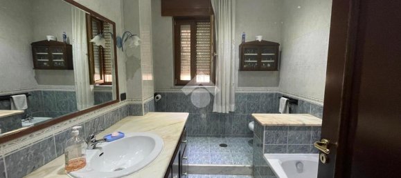 2 bedrooms Apartment in Portici, Italy No. 346146 2