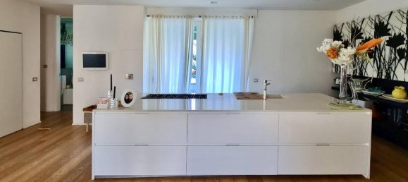 10-salle Villa à Campiglia Marittima, Italy No. 84003 17