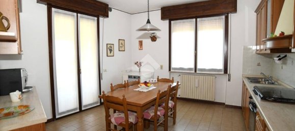 5 غرف نوم فيلا في Provaglio d'Iseo, Italy رقم 310264 17