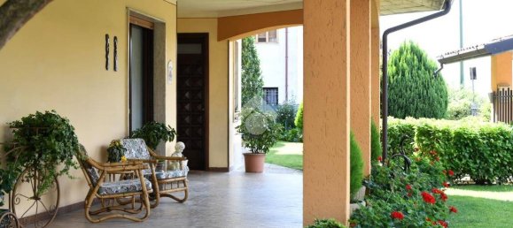 5 غرف نوم فيلا في Provaglio d'Iseo, Italy رقم 310264 3