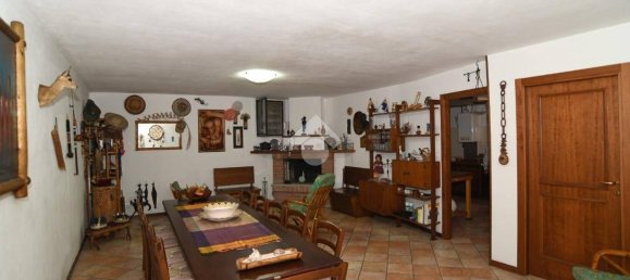 5 غرف نوم فيلا في Provaglio d'Iseo, Italy رقم 310264 23