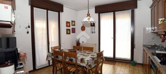 5 غرف نوم فيلا في Provaglio d'Iseo, Italy رقم 310264 8