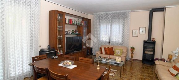 5 غرف نوم فيلا في Provaglio d'Iseo, Italy رقم 310264 5