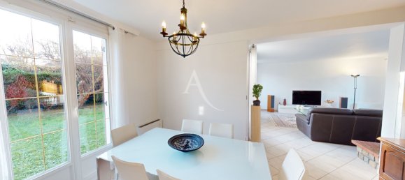 5 bedrooms Castles in Pontault-Combault, France No. 162737 13